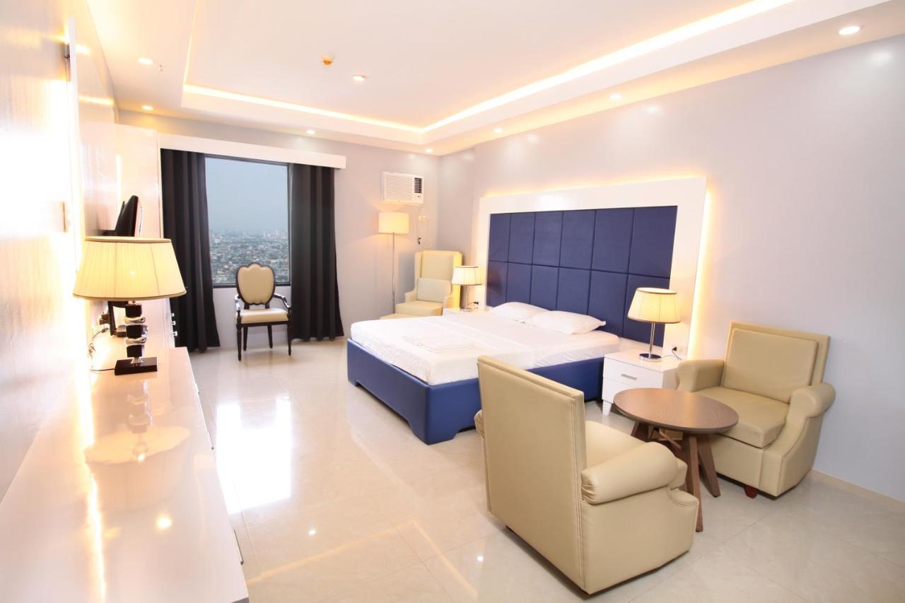 Malate Bayview Mansion City View Манила Екстериор снимка
